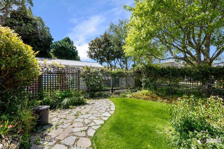 Photo of property in 7 Rangiora Street, Woburn, Lower Hutt, 5010