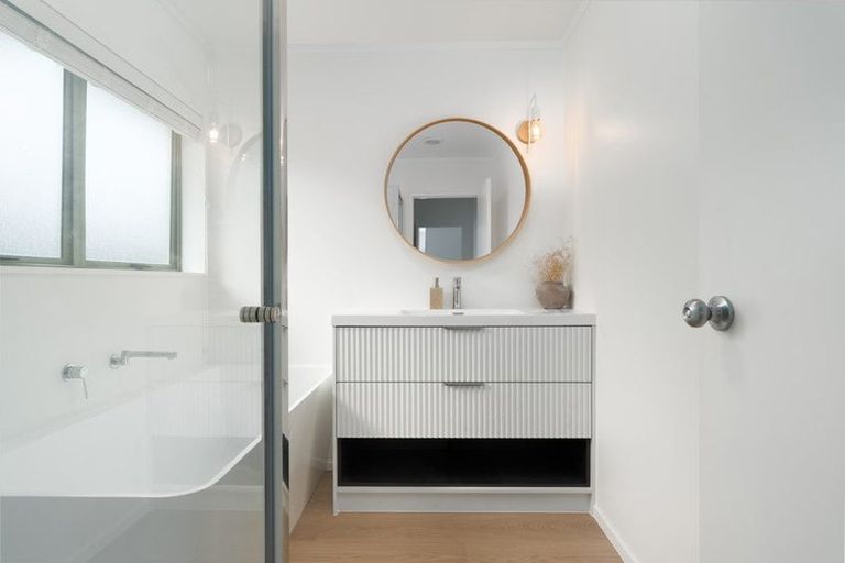 Photo of property in 17b Corinna Street, Welcome Bay, Tauranga, 3112