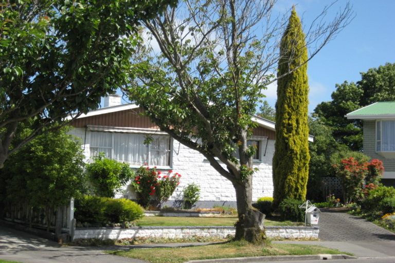 Photo of property in 11 Parkview Place, Avonhead, Christchurch, 8042
