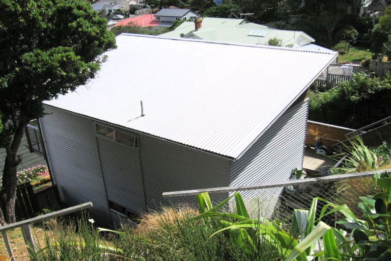 Photo of property in 40 Melbourne Road, Island Bay, Wellington, 6023