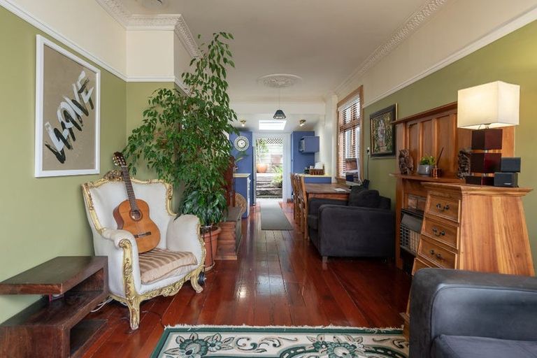 Photo of property in 34 Reuben Avenue, Brooklyn, Wellington, 6021