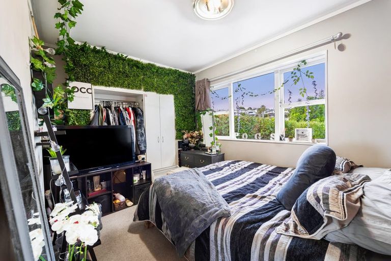 Photo of property in 56 Beulah Avenue, Rothesay Bay, Auckland, 0630