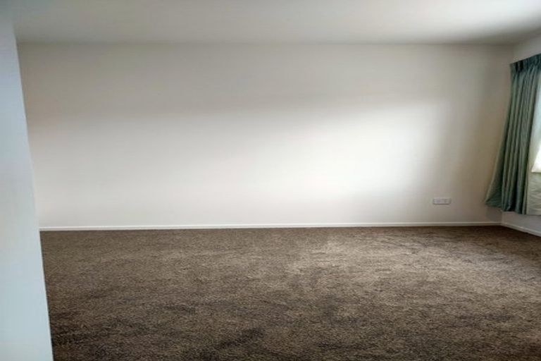 Photo of property in 47a Withers Road, Glen Eden, Auckland, 0602