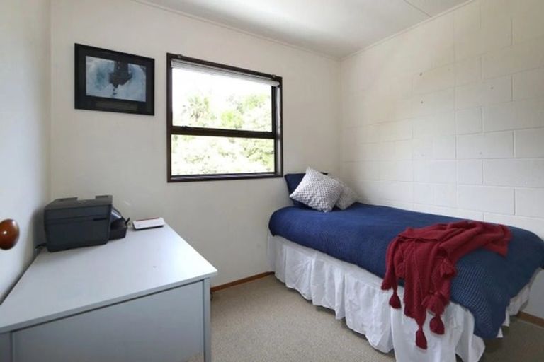 Photo of property in 1/54 Muritai Crescent, Havelock North, 4130