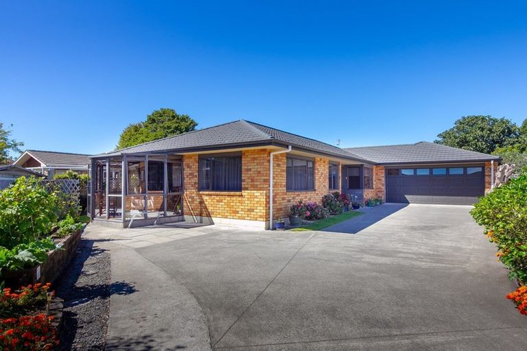Photo of property in 7 Rarawa Place, Vogeltown, New Plymouth, 4310