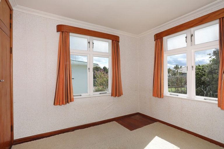 Photo of property in 13 Matai Street, Marton, 4710