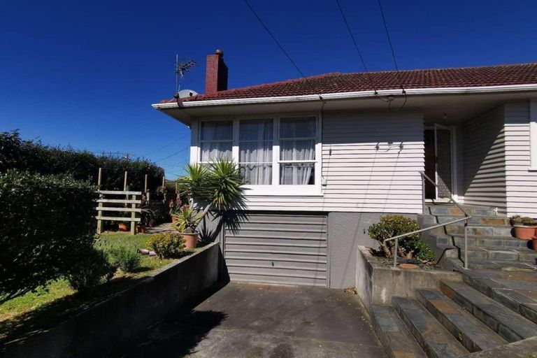 Photo of property in 21 Mcannalley Street, Manurewa East, Auckland, 2102
