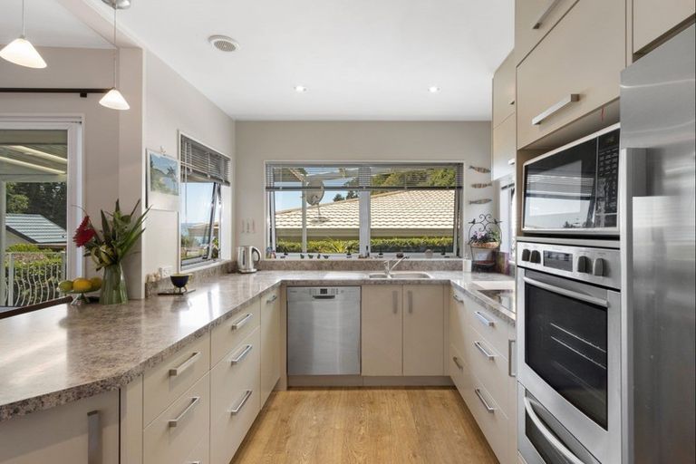 Photo of property in 8 Amner Place, Bluff Hill, Napier, 4110