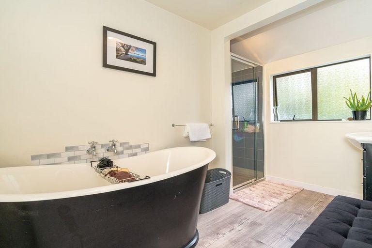 Photo of property in 46 Kinmont Crescent, Kinmont Park, Mosgiel, 9024