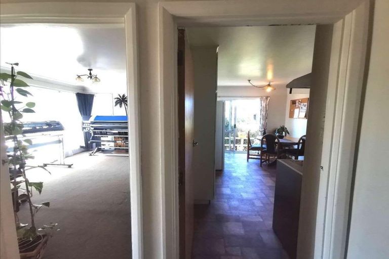 Photo of property in 21 Mcannalley Street, Manurewa East, Auckland, 2102