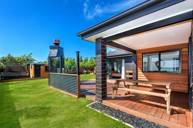 Photo of property in 22 Newbrook Terrace, Darfield, 7510