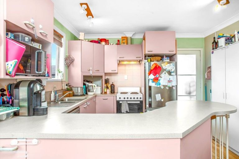 Photo of property in 21 Mears Road, St Andrews, Hamilton, 3200