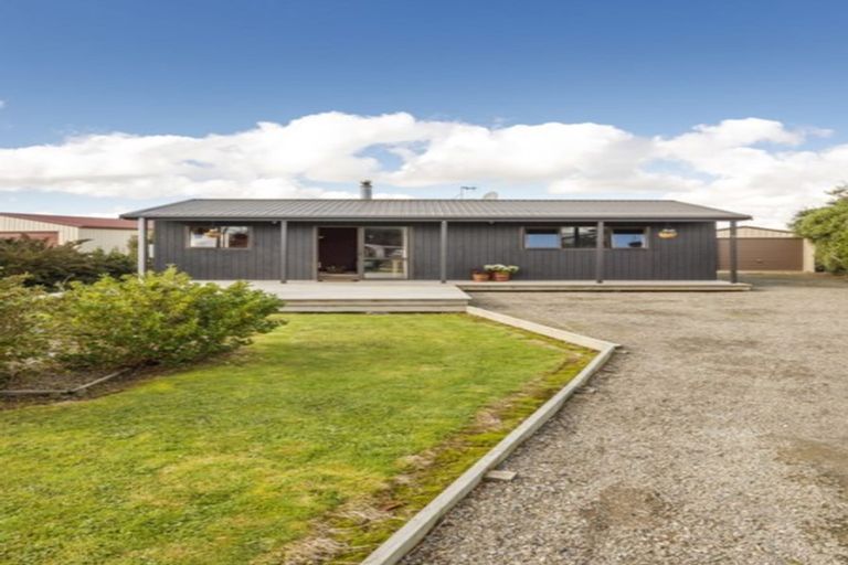 Photo of property in 16 Wear Street, Rongotea, 4476