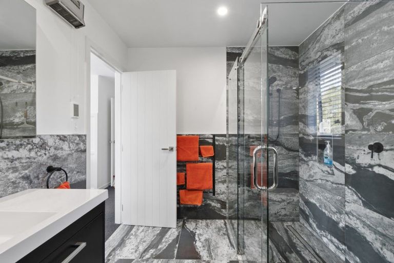 Photo of property in 172 Hendersons Line, Kelvin Grove, Palmerston North, 4470