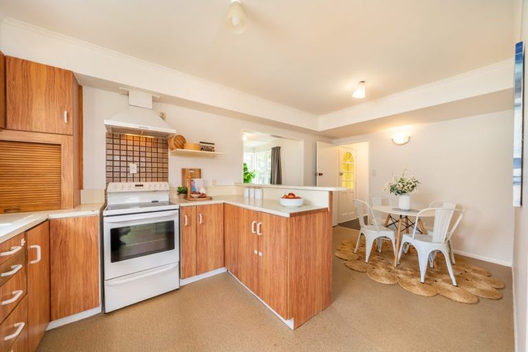 Photo of property in 35 Routley Crescent, Elderslea, Upper Hutt, 5018