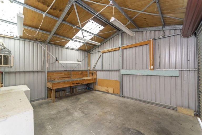 Photo of property in 121 Southdown Drive, Martinborough, 5781