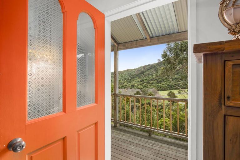 Photo of property in 10 Prebble Grove, Naenae, Lower Hutt, 5011