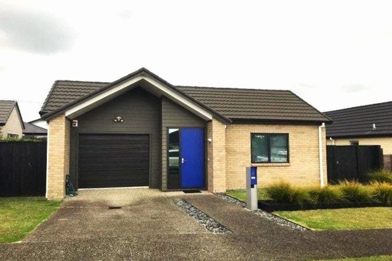 Photo of property in 11 Lanyard Street, Pyes Pa, Tauranga, 3112