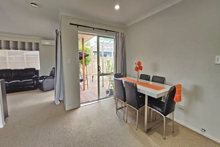 Photo of property in 6 Buckingham Place, Rototuna North, Hamilton, 3210