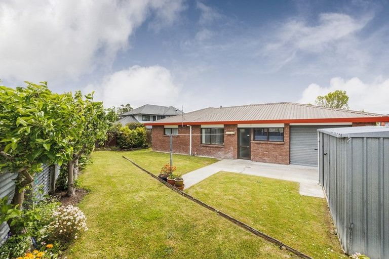 Photo of property in 8 Colorado Crescent, Milson, Palmerston North, 4414