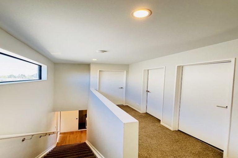 Photo of property in 40 Tukari Lane, Mangere Bridge, Auckland, 2022