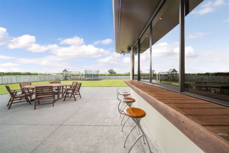 Photo of property in 96 Whenuku Road, Normanby, Hawera, 4675