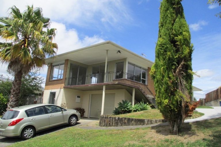 Photo of property in 3 Chrome Place, Henderson, Auckland, 0612