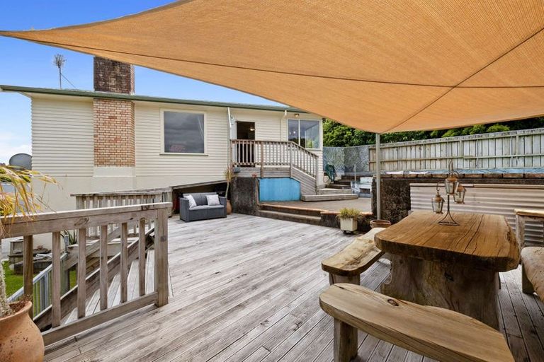 Photo of property in 410 South Road, Omata, New Plymouth, 4374