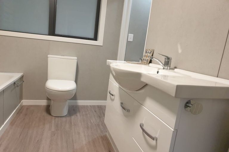 Photo of property in 11 Holborn Drive, Stokes Valley, Lower Hutt, 5019