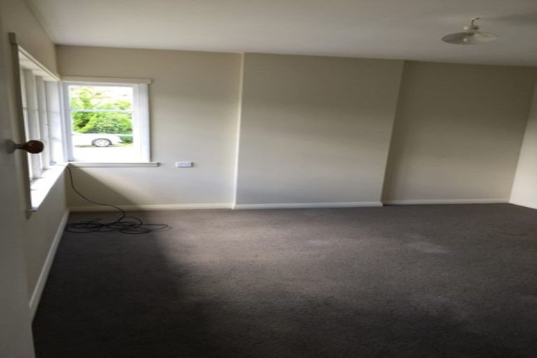 Photo of property in 11 Matipo Road, Mairangi Bay, Auckland, 0630