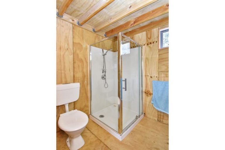 Photo of property in 21 Westside Road, Port Waikato, Tuakau, 2695