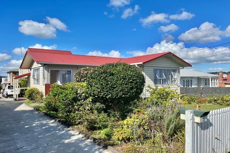 Photo of property in 2/2 Aotea Road, Glen Eden, Auckland, 0602