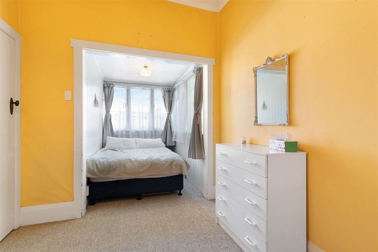 Photo of property in 17 Arawa Street, New Lynn, Auckland, 0600