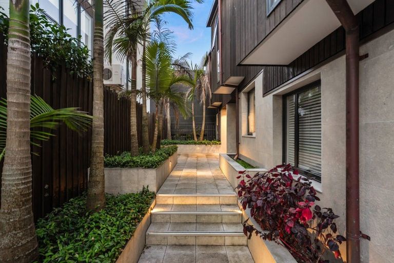 Photo of property in 8/6 Waima Street, Grey Lynn, Auckland, 1021