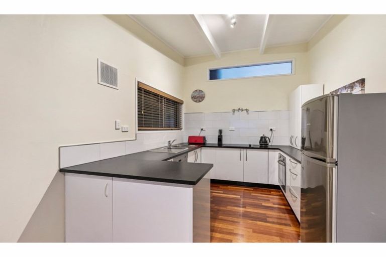 Photo of property in 25 Duncansby Road, Stanmore Bay, Whangaparaoa, 0932