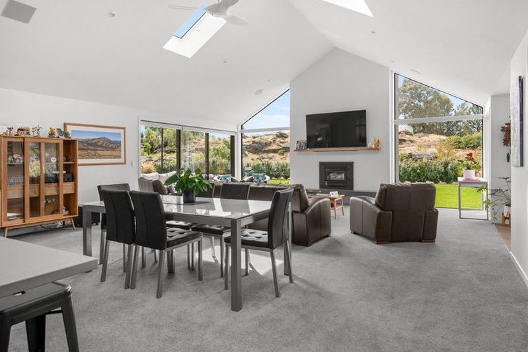 Photo of property in 98 Aronui Road, Bridge Hill, Alexandra, 9320