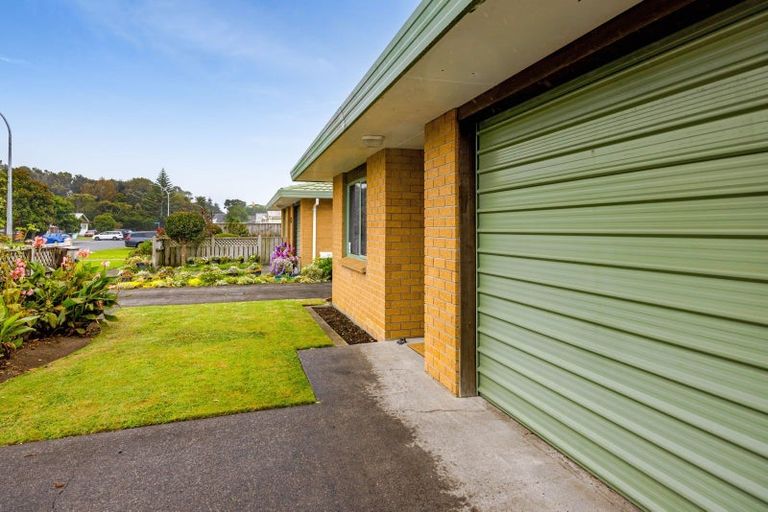 Photo of property in 28 Browne Street, Waitara, 4320