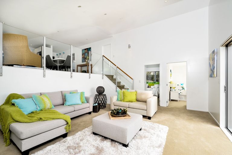 Photo of property in 7a Seymour Road, Sunnyvale, Auckland, 0612