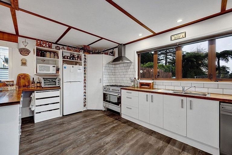 Photo of property in 12 Olivia Street, Stratford, 4332