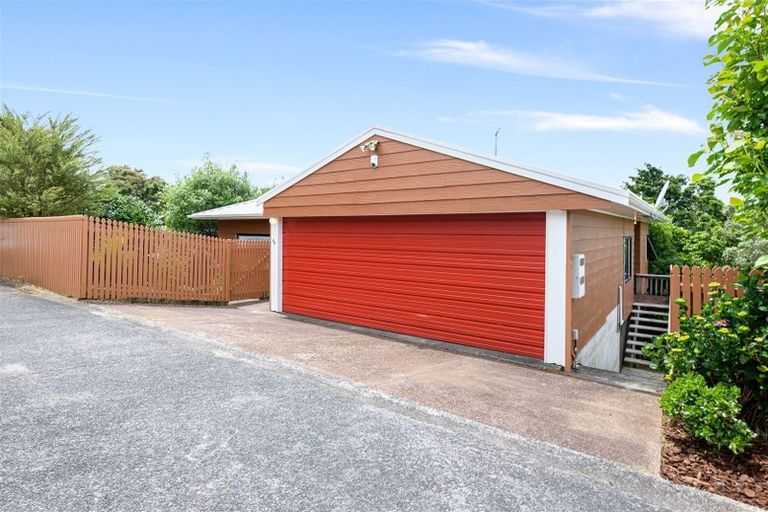 Photo of property in 44 Rhinevale Close, Henderson, Auckland, 0612