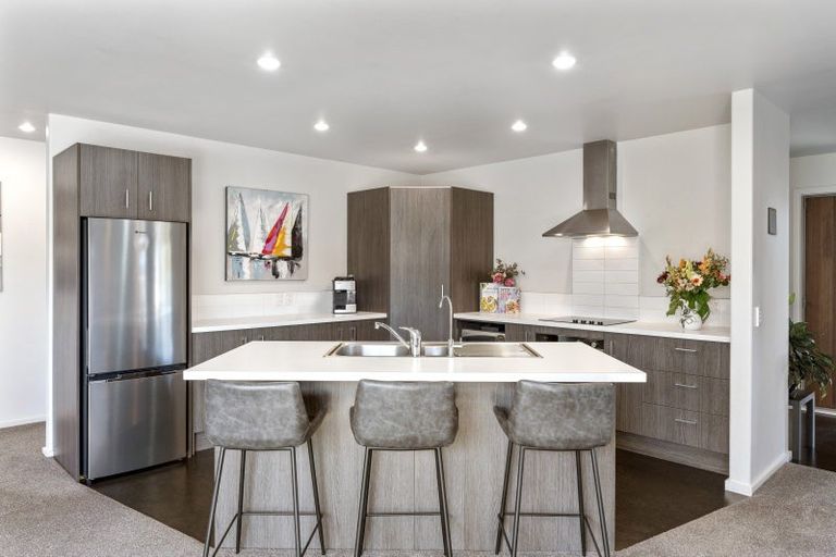 Photo of property in 73 Montgomery Crescent, Kinloch, Taupo, 3377