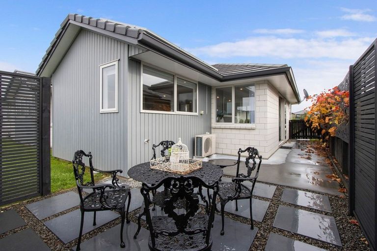 Photo of property in 2 Long Acre Close, Katikati, 3129