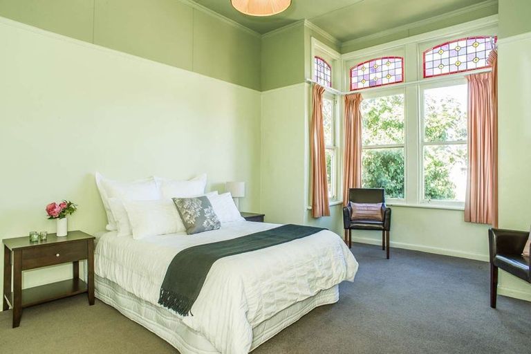 Photo of property in 211 Grant Road, Thorndon, Wellington, 6011