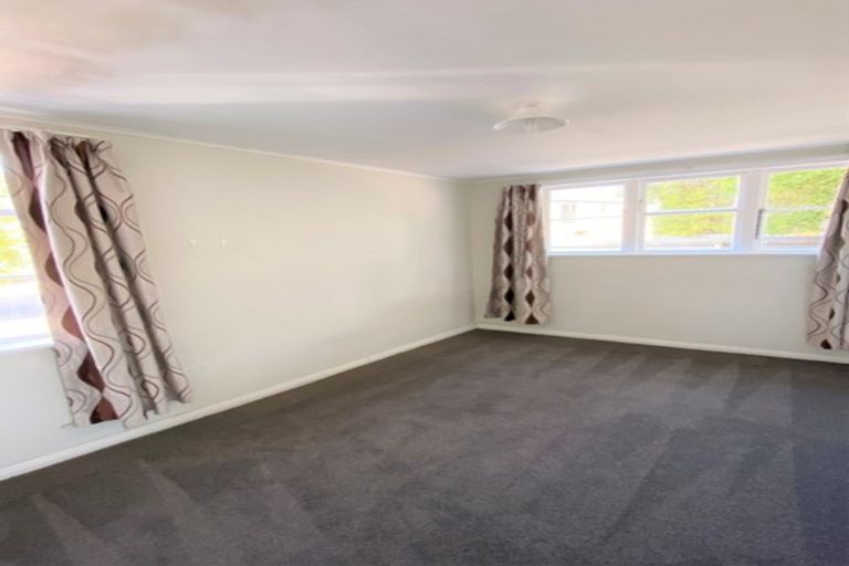 Photo of property in 5 Tonga Place, Riccarton, Christchurch, 8041