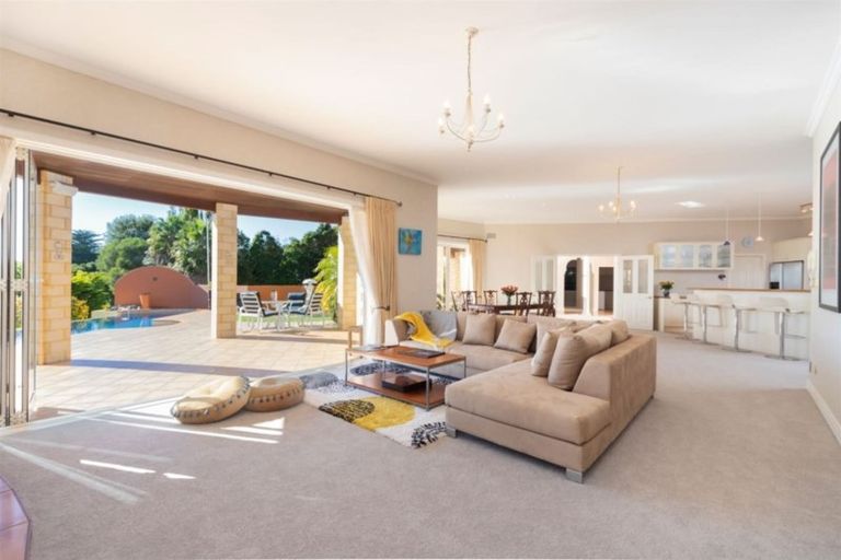 Photo of property in 4 Charles Street, Mahurangi East, Warkworth, 0982