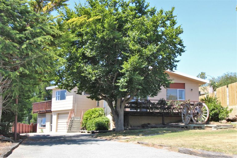 Photo of property in 60 Aronui Road, Bridge Hill, Alexandra, 9320