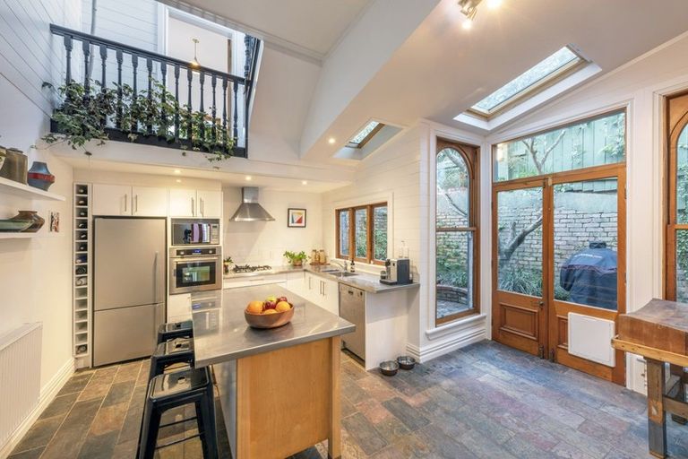 Photo of property in 9 Armour Avenue, Mount Victoria, Wellington, 6011