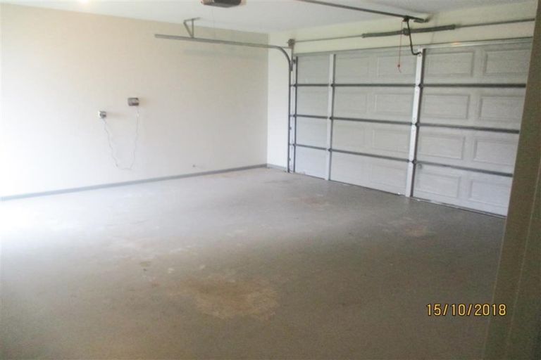 Photo of property in 28 Broadhaven Avenue, Parklands, Christchurch, 8083