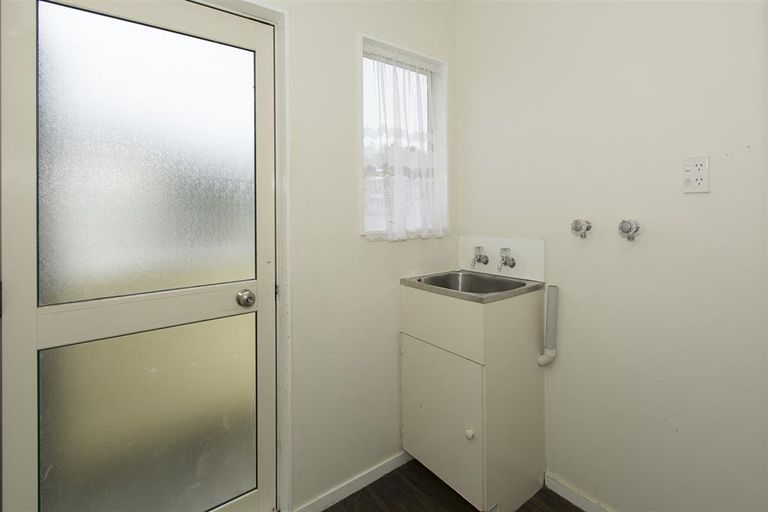 Photo of property in 39 Jonathon Street, Brookfield, Tauranga, 3110