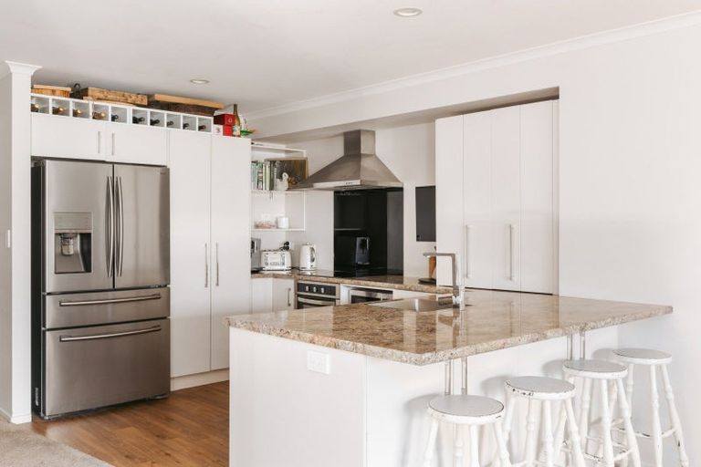 Photo of property in 25 Grove Avenue, Mount Maunganui, 3116